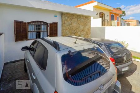 Garagem de casa à venda com 3 quartos, 250m² em Jardim da Gloria, São Paulo