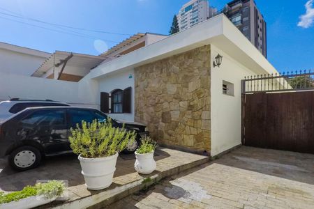 Entrada de casa à venda com 3 quartos, 250m² em Jardim da Gloria, São Paulo