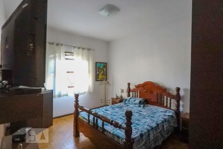 Casa à venda com 250m², 3 quartos e 8 vagasQuarto 1 suite