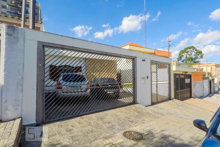 Casa à venda com 250m², 3 quartos e 8 vagasFachada