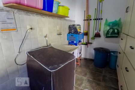 Casa à venda com 250m², 3 quartos e 8 vagasÁrea de Serviço