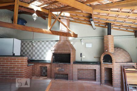 Apartamento à venda com 130m², 3 quartos e 2 vagas Apartamento à venda com 130m², 3 quartos e 2 vagasÁrea comum - Churrasqueira