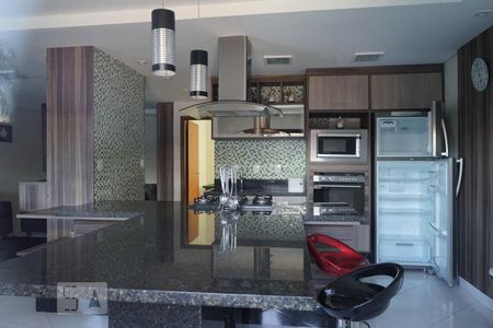Apartamento à venda com 130m², 3 quartos e 2 vagas Apartamento à venda com 130m², 3 quartos e 2 vagasÁrea comum - Área Gourmet