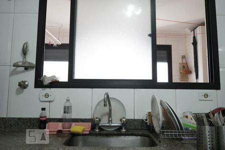 Apartamento à venda com 130m², 3 quartos e 2 vagas Apartamento à venda com 130m², 3 quartos e 2 vagasCozinha