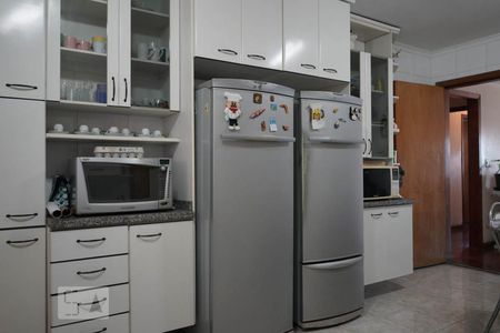 Apartamento à venda com 130m², 3 quartos e 2 vagas Apartamento à venda com 130m², 3 quartos e 2 vagasCozinha