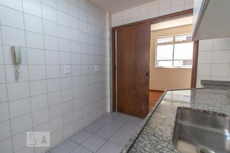 Apartamento para alugar com 80m², 2 quartos e 1 vaga Apartamento para alugar com 80m², 2 quartos e 1 vagaCozinha