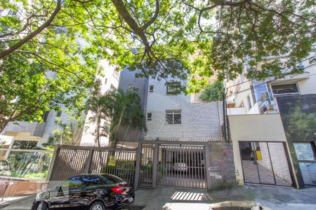 Apartamento para alugar com 80m², 2 quartos e 1 vaga Apartamento para alugar com 80m², 2 quartos e 1 vagaFachada