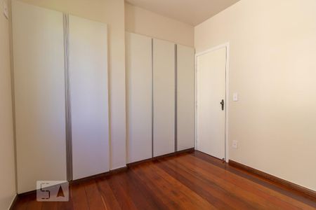 Suíte 1 de apartamento para alugar com 2 quartos, 80m² em Santo Antônio, Belo Horizonte