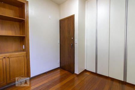 Apartamento para alugar com 80m², 2 quartos e 1 vaga Apartamento para alugar com 80m², 2 quartos e 1 vagaQuarto 2