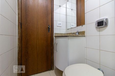 Apartamento para alugar com 80m², 2 quartos e 1 vaga Apartamento para alugar com 80m², 2 quartos e 1 vagaBanheiro Social