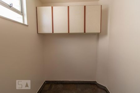 Apartamento para alugar com 80m², 2 quartos e 1 vaga Apartamento para alugar com 80m², 2 quartos e 1 vagaQuarto de Serviço / Dispensa
