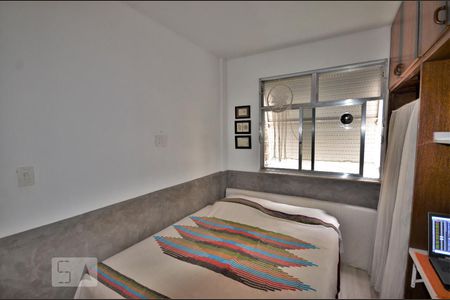 Quarto 2 de apartamento à venda com 2 quartos, 50m² em Laranjeiras, Rio de Janeiro