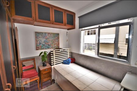 Quarto 1 de apartamento à venda com 2 quartos, 50m² em Laranjeiras, Rio de Janeiro