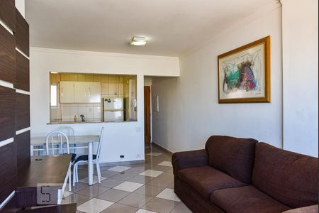 Apartamento para alugar com 75m², 3 quartos e sem vagaSala