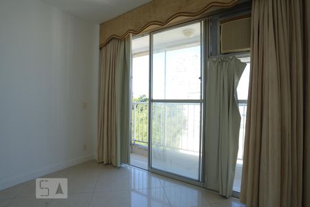 Sala de apartamento para alugar com 2 quartos, 83m² em Leme, Rio de Janeiro
