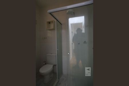 Apartamento para alugar com 45m², 2 quartos e sem vagaBanheiro