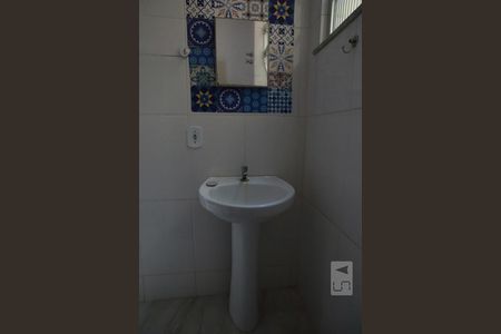 Apartamento para alugar com 45m², 2 quartos e sem vagaBanheiro