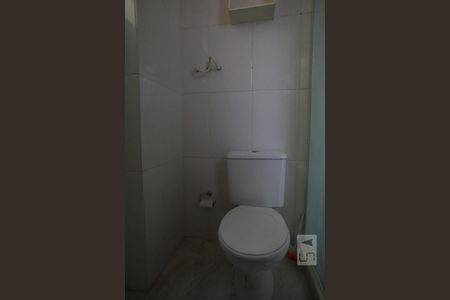 Apartamento para alugar com 45m², 2 quartos e sem vagaBanheiro