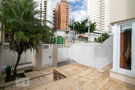 Casa para alugar com 360m², 3 quartos e 6 vagasEntrada