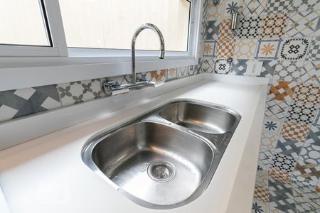 Casa para alugar com 360m², 3 quartos e 6 vagasCozinha - Pia