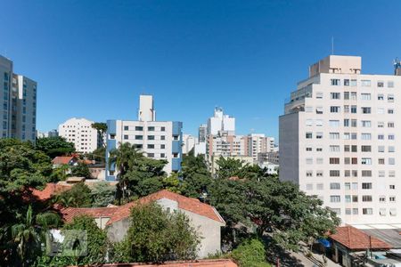 Vista de apartamento à venda com 2 quartos, 52m² em Pinheiros, São Paulo