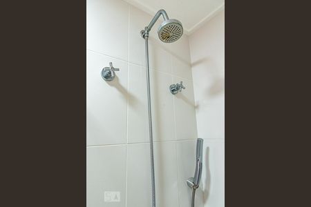 Apartamento à venda com 84m², 3 quartos e 1 vaga Apartamento à venda com 84m², 3 quartos e 1 vagaChuveiro