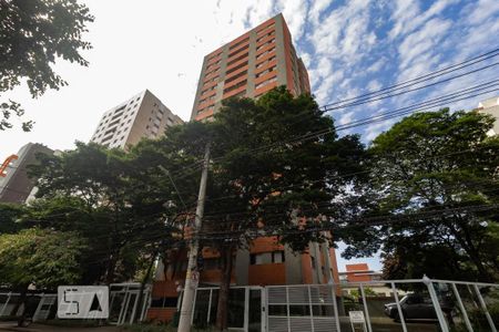 Apartamento para alugar com 80m², 3 quartos e 1 vaga Apartamento para alugar com 80m², 3 quartos e 1 vagaFachada