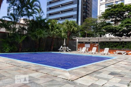 Apartamento para alugar com 80m², 3 quartos e 1 vaga Apartamento para alugar com 80m², 3 quartos e 1 vagaÁrea comum - Piscina