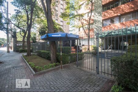 Apartamento para alugar com 80m², 3 quartos e 1 vaga Apartamento para alugar com 80m², 3 quartos e 1 vagaFachada