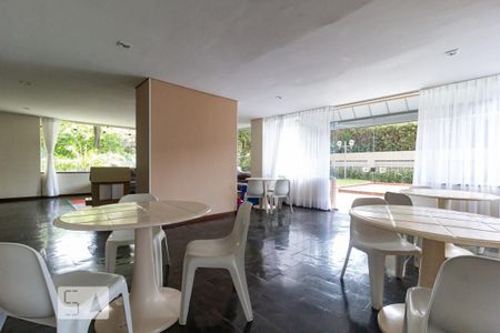 Apartamento para alugar com 80m², 3 quartos e 1 vaga Apartamento para alugar com 80m², 3 quartos e 1 vagaÁrea comum - Salão de festas