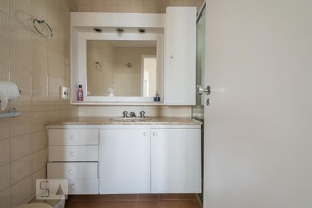 Apartamento para alugar com 80m², 3 quartos e 1 vaga Apartamento para alugar com 80m², 3 quartos e 1 vagaBanheiro