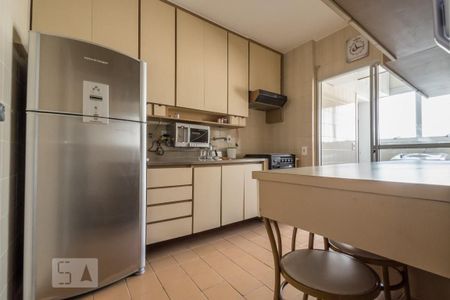 Apartamento para alugar com 80m², 3 quartos e 1 vaga Apartamento para alugar com 80m², 3 quartos e 1 vagaCozinha