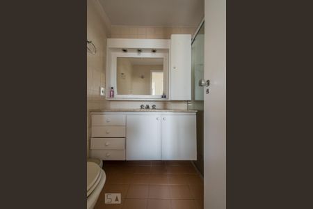 Apartamento para alugar com 80m², 3 quartos e 1 vaga Apartamento para alugar com 80m², 3 quartos e 1 vagaBanheiro