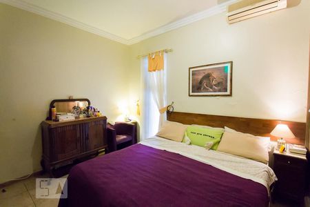 Casa à venda com 370m², 4 quartos e 3 vagasSuíte 1