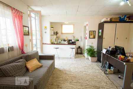 Casa à venda com 370m², 4 quartos e 3 vagasEscritório 2