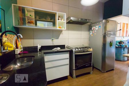 Casa à venda com 370m², 4 quartos e 3 vagasCozinha