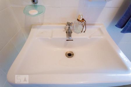 Casa à venda com 370m², 4 quartos e 3 vagasBanheiro