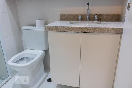 Apartamento para alugar com 67m², 2 quartos e 1 vaga Apartamento para alugar com 67m², 2 quartos e 1 vagaBanheiro