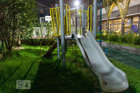 Apartamento para alugar com 67m², 2 quartos e 1 vaga Apartamento para alugar com 67m², 2 quartos e 1 vagaÁrea Comum - Playground