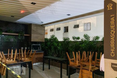 Apartamento para alugar com 67m², 2 quartos e 1 vaga Apartamento para alugar com 67m², 2 quartos e 1 vagaÁrea comum - Churrasqueira 1