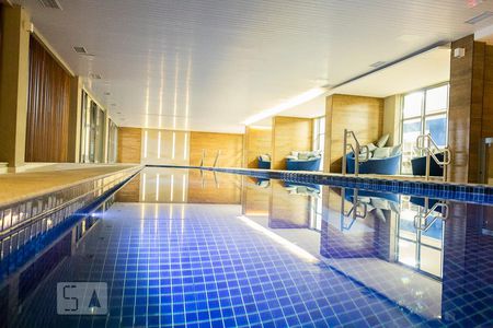 Apartamento para alugar com 67m², 2 quartos e 1 vaga Apartamento para alugar com 67m², 2 quartos e 1 vagaÁrea comum - Piscina