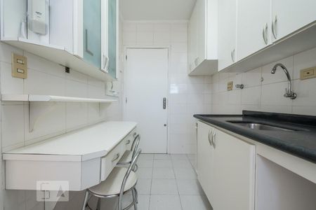 Apartamento para alugar com 72m², 2 quartos e 1 vagaCozinha