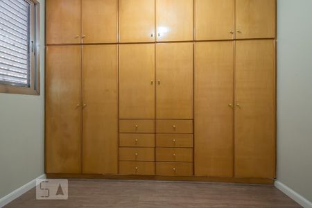 Apartamento para alugar com 72m², 2 quartos e 1 vagaQuarto 1