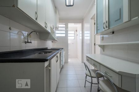 Apartamento para alugar com 72m², 2 quartos e 1 vagaCozinha