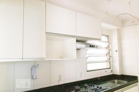 Cozinha e Área de Serviço de apartamento para alugar com 2 quartos, 45m² em Juliana, Belo Horizonte