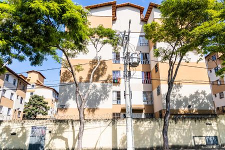 Fachada de apartamento para alugar com 2 quartos, 45m² em Juliana, Belo Horizonte