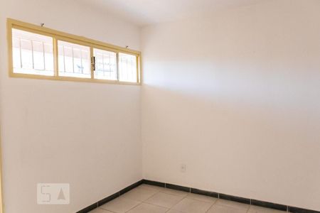 Sala de casa para alugar com 3 quartos, 120m² em Alípio de Melo, Belo Horizonte