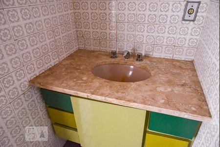 Lavabo de apartamento para alugar com 2 quartos, 75m² em Vila Mariana, São Paulo