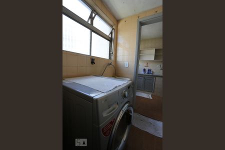 Apartamento para alugar com 75m², 2 quartos e 1 vaga Apartamento para alugar com 75m², 2 quartos e 1 vagaÁrea de Serviço