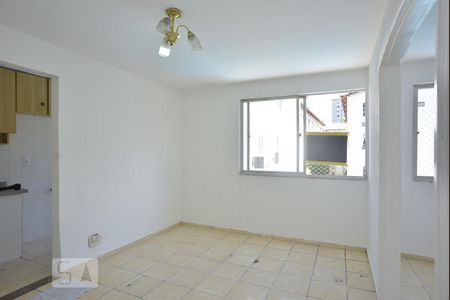 Sala de apartamento para alugar com 2 quartos, 50m² em Anil, Rio de Janeiro